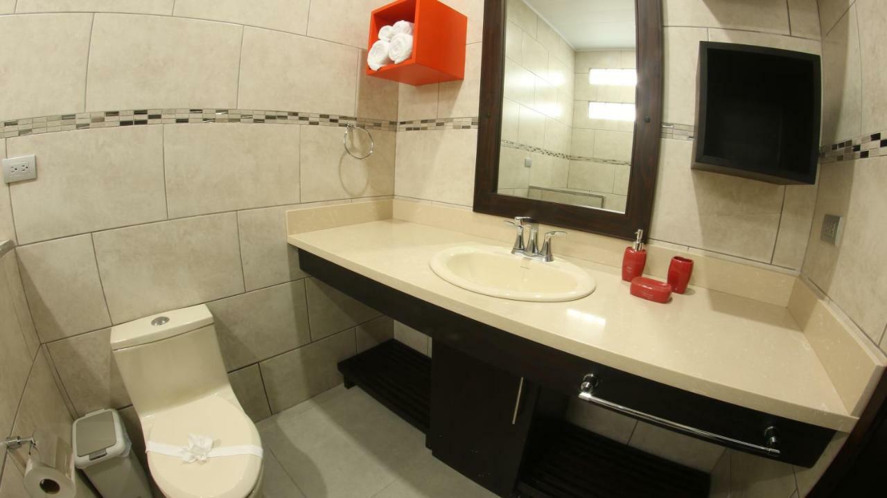 Apartamentos Equipados Rya Del Volcan La Fortuna Extérieur photo